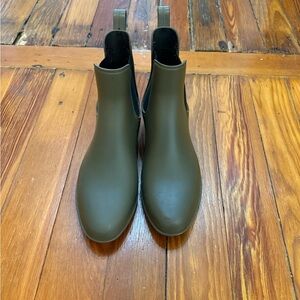 Women's Olive Rain Boots